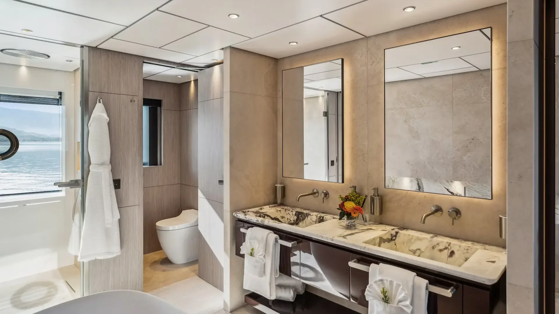 Luxury Yacht Fifi - -master bath-3
